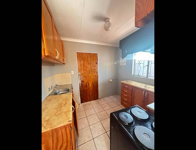 3 BEDROOM PROPERTY TO RENT IN SOSHANGUVE UU
